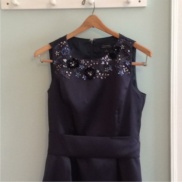 Tahari navy blue satin beaded full length formal dress gown - size 12 - Picture 4 of 8